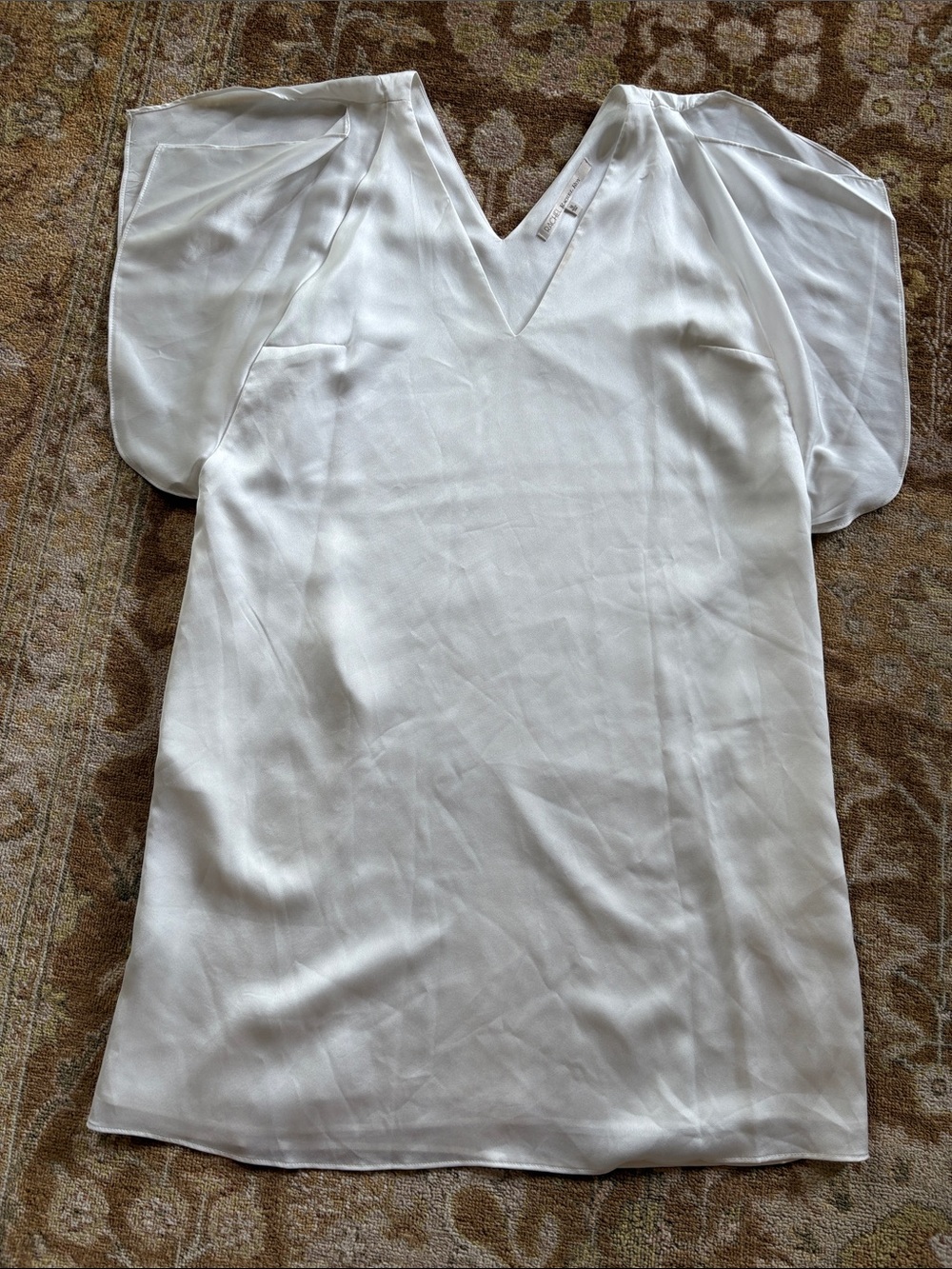 RACHEL Rachel Roy White V-Neck Satin Mini Dress with Split Sleeves